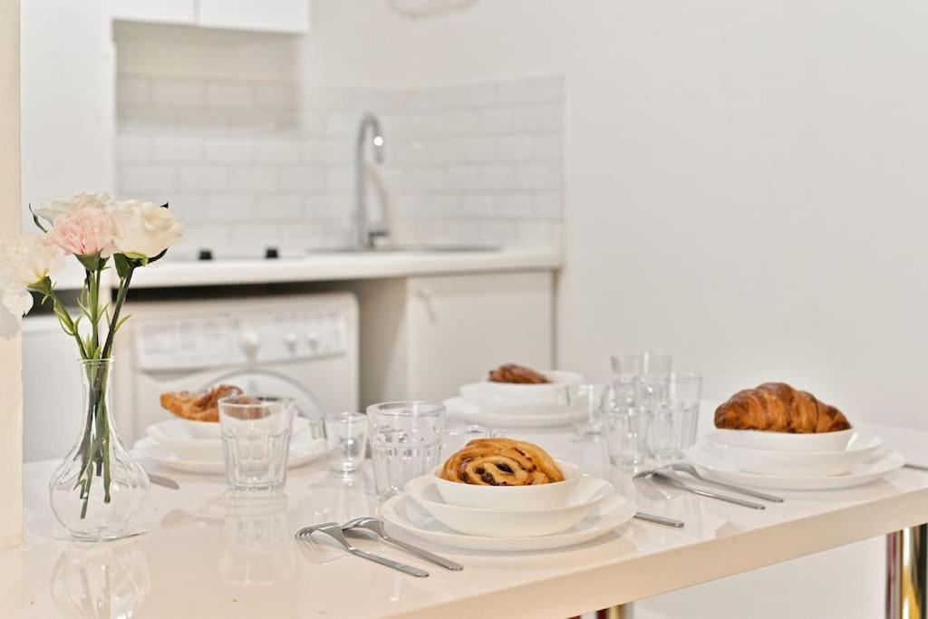 Appartement Proche Canal Saint Martin Paris Exterior photo