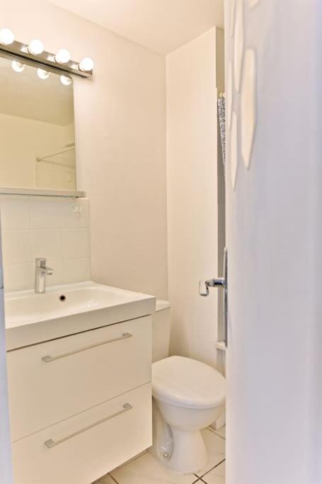 Appartement Proche Canal Saint Martin Paris Exterior photo